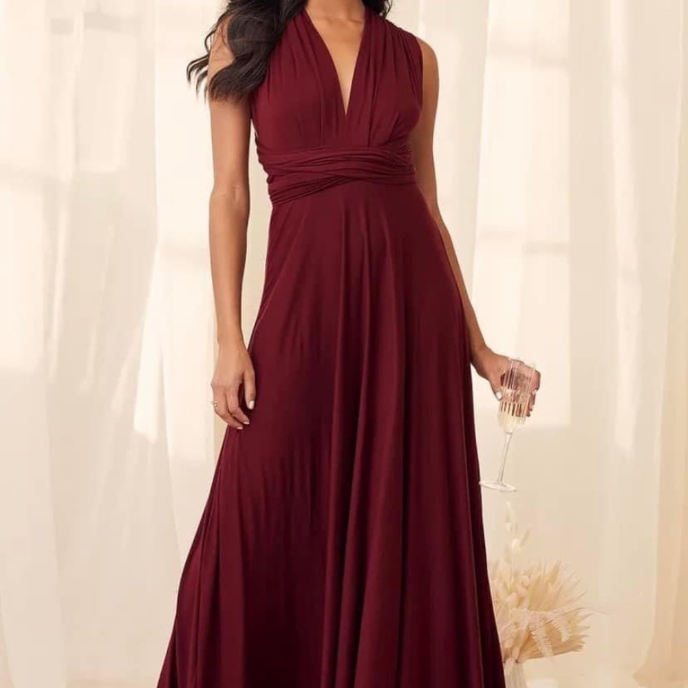 Lulu’s Tricks of the Trade dress in burgundy